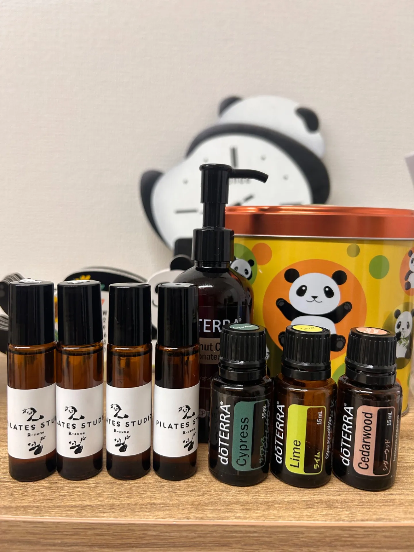 札幌PILATES STUDIO R-zoneより、お得意へプレゼントしている精油ブレンドオイルについて